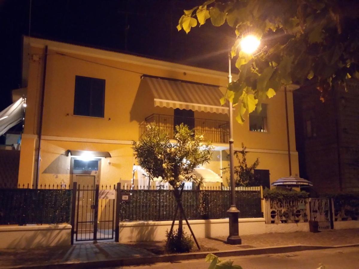 مبيت وإفطار سيلفي مارينا Silvi D'Amare المظهر الخارجي الصورة